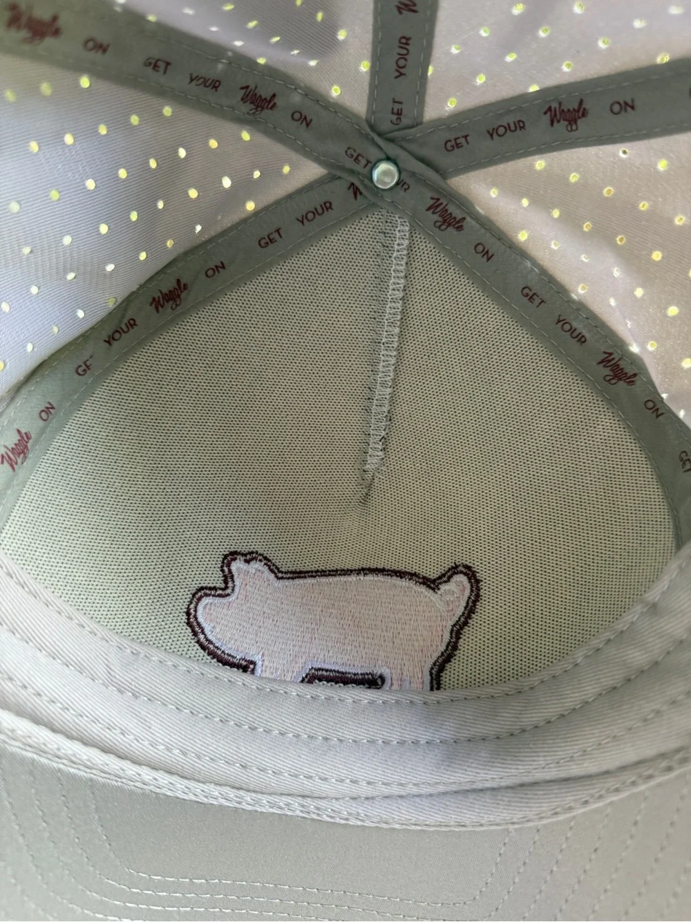Waggle Golf Ham It Up Pig Snapback Hat Grey Pink Performance  Breathable Cap